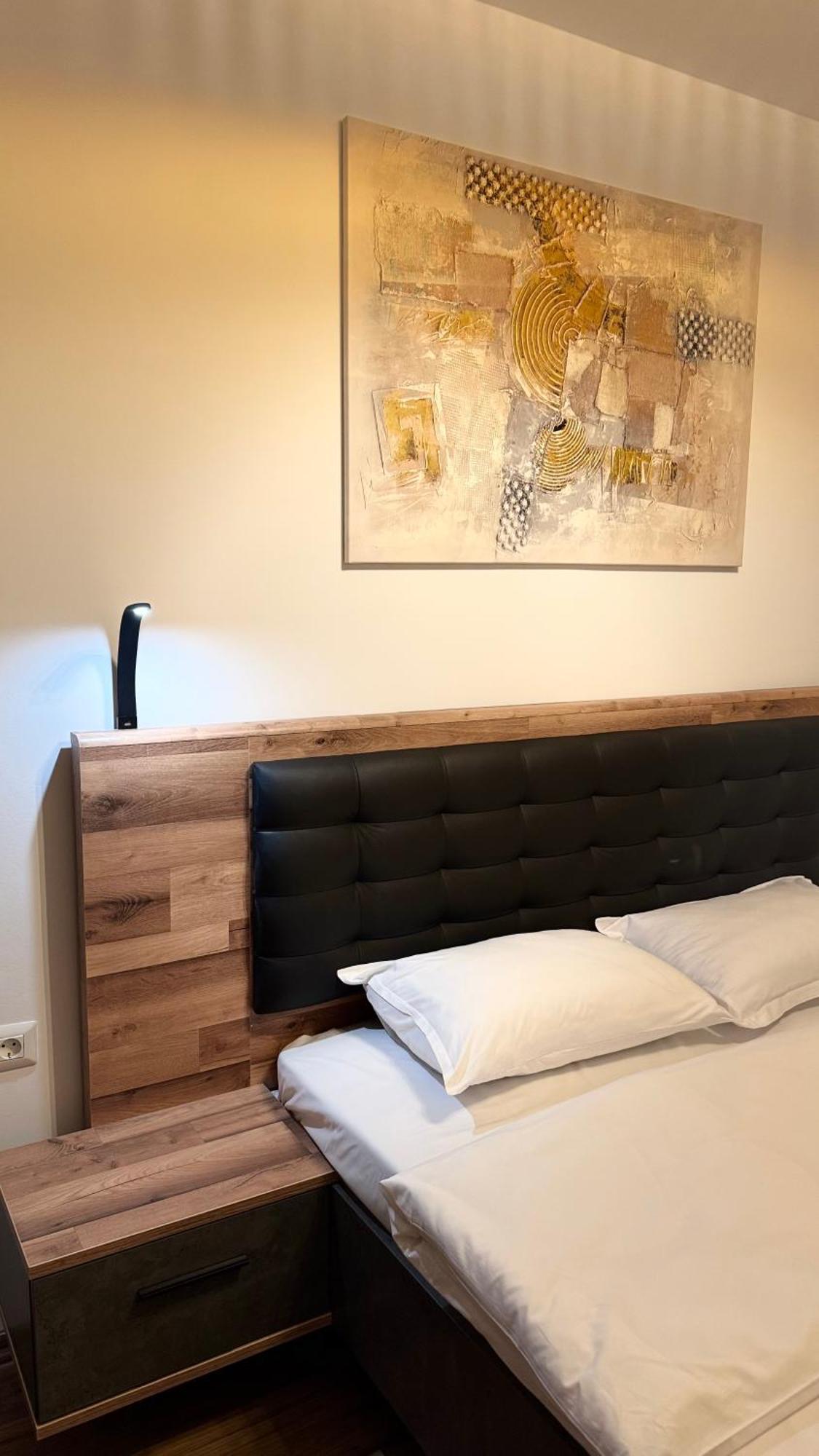 Busteni Mountain View Suites By The River - Ev Plug ห้อง รูปภาพ