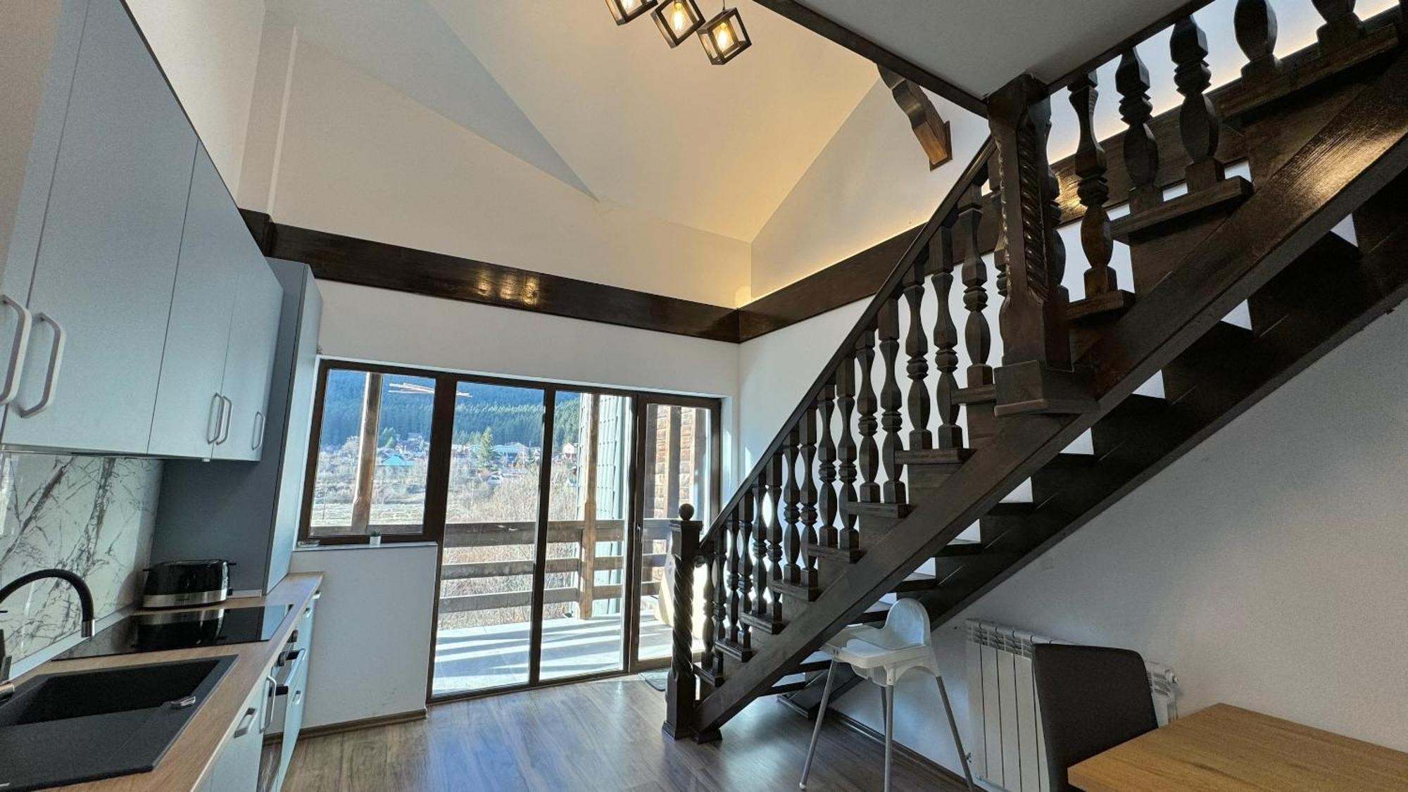 Busteni Mountain View Suites By The River - Ev Plug ภายนอก รูปภาพ